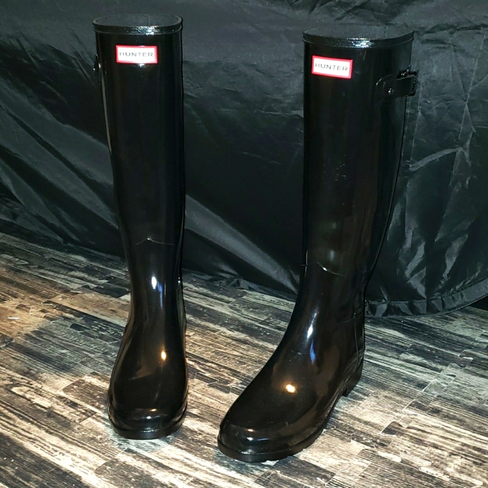 Brand New Tall HUNTER Black Boots